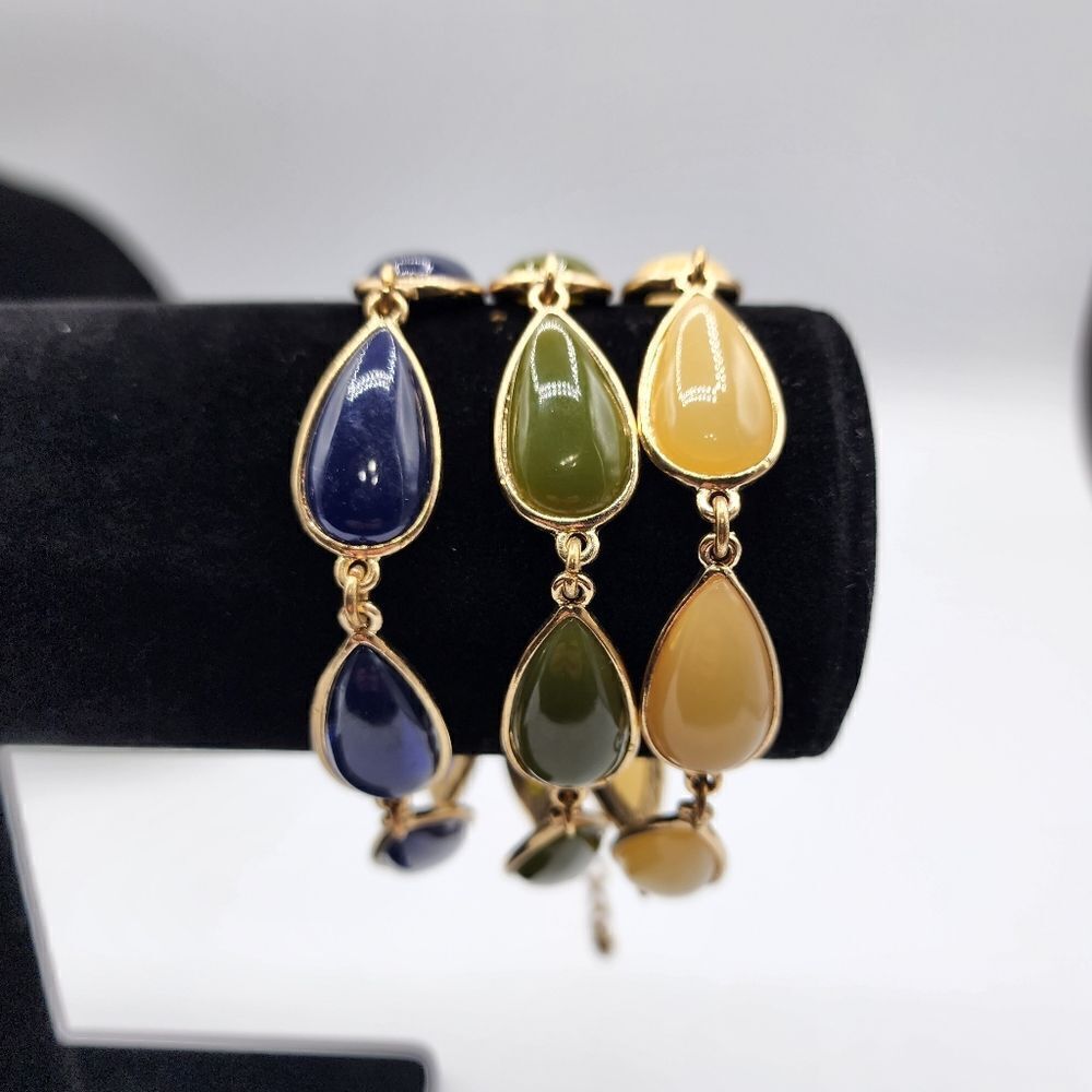 Teardrop triple strand bracelet